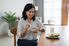 Pendekatan Alami dalam Rutinitas Sehari-hari untuk Menjaga Keseimbangan Berat Badan